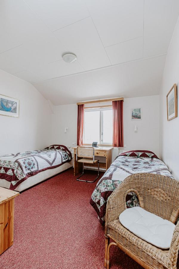 Narfastadir Guesthouse Laugar Kültér fotó
